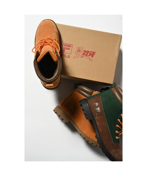 FILA(フィラ)の「【コラボ】ウォータース エッジ WP FS × 刃牙 / Watersedge WP FS x BAKI(ブーツ・メンズ・ウィート/ブラウン系その他・25.5cm/25.0cm/26.0cm/26.5cm/27.0cm/27.5cm/28.0cm/29.0cm)」の4枚目の写真