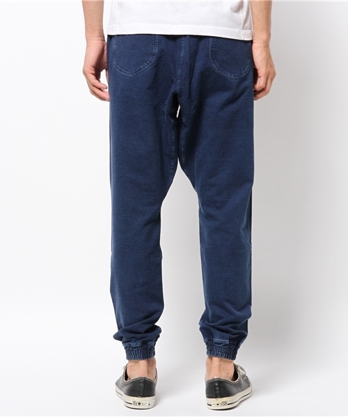 Denime（ドゥニーム）の「カットデニムジョガーパンツ（その他パンツ・メンズ・ブルー/ネイビー・MEDIUM/X-LARGE/LARGE）」の4枚目の写真