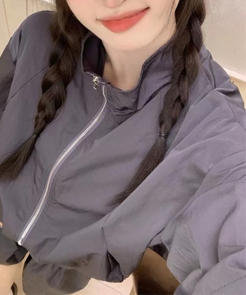 LYEON(リヨン)の「裾ドロスト半袖ブルゾン+ショートパンツ2点セットアップ(ブルゾン・レディース・チャコールグレー/グレー・FREE)」の4枚目の写真