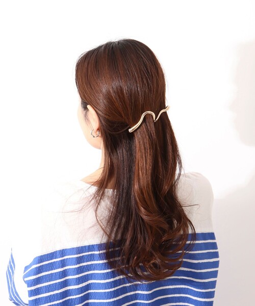 NOLLEY’S Sophi(ノーリーズソフィ)の「ウェーブバレッタ(バレッタ/ヘアクリップ・レディース・シルバー/ゴールド・FREE)」の15枚目の写真