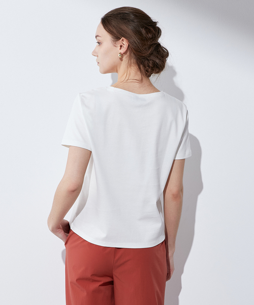 LE SOUK HOLIDAY(ルスークホリデー)の「【接触冷感・UVカット・汗じみ防止】ブーケプリントTシャツ(Tシャツ/カットソー・レディース・オフホワイト/イエロー/ブラック・M/L)」の8枚目の写真