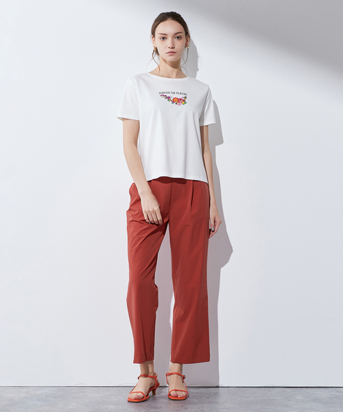 LE SOUK HOLIDAY(ルスークホリデー)の「【接触冷感・UVカット・汗じみ防止】ブーケプリントTシャツ(Tシャツ/カットソー・レディース・オフホワイト/イエロー/ブラック・M/L)」の11枚目の写真