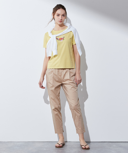 LE SOUK HOLIDAY(ルスークホリデー)の「【接触冷感・UVカット・汗じみ防止】ブーケプリントTシャツ(Tシャツ/カットソー・レディース・オフホワイト/イエロー/ブラック・M/L)」の15枚目の写真