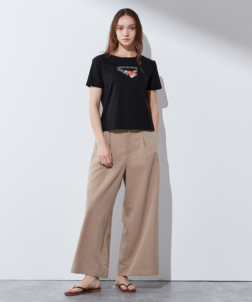 LE SOUK HOLIDAY(ルスークホリデー)の「【接触冷感・UVカット・汗じみ防止】ブーケプリントTシャツ(Tシャツ/カットソー・レディース・オフホワイト/イエロー/ブラック・M/L)」の18枚目の写真