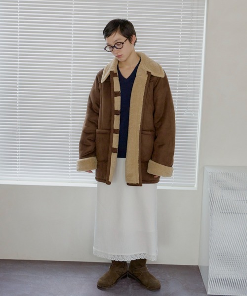 GIUNON(ジウノン)の「adjustable sleeve mouton coat / アジャスタブルスリーブムートンコート(ムートンコート・レディース・ダークブラウン/キャメル/ブラック・FREE)」の4枚目の写真