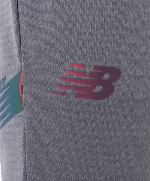 NEW BALANCE(ニューバランス)の「Black Out Collection ハイブリッドジャージパンツ裏微起毛(スウェットパンツ・メンズ・ブラック/チャコールグレー・SMALL/MEDIUM/LARGE/X-LARGE/XX-LARGE/XXX-LARGE)」の11枚目の写真