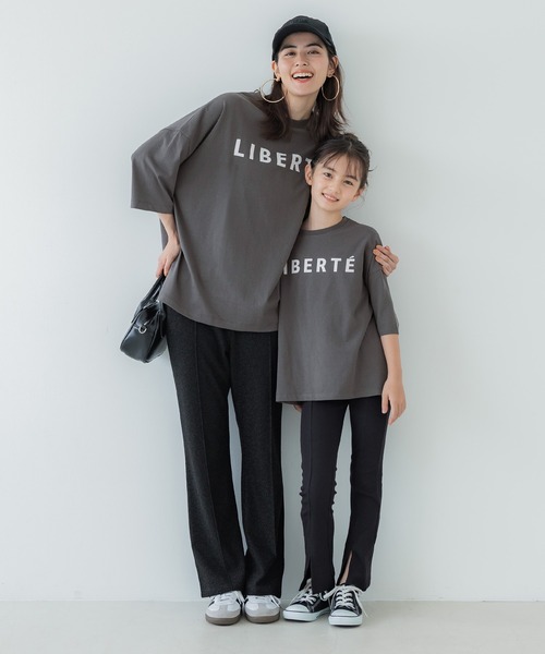 coca（coca）（コカ）の「【WEB限定セール】キッズ 親子お揃いロゴビッグシルエットTシャツ（Tシャツ/カットソー・キッズ・ホワイト/チャコール・140/130/120/150）」の3枚目の写真