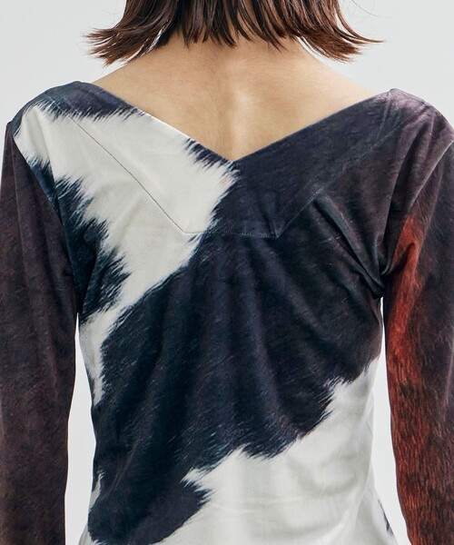 YOHEI OHNO（ヨウヘイオオノ）の「【YOHEI OHNO/ヨウヘイオオノ】Stmacher Cowhide Velor Top/ベロアトップス（Tシャツ/カットソー・レディース・マルチ・36）」の12枚目の写真