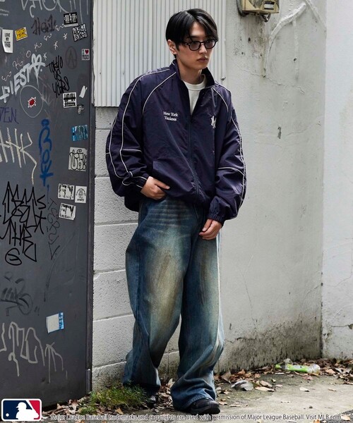 MLB（メジャーリーグベースボール）の「MLB/メジャーリーグベースボール 別注ナイロンパイピングブルゾン(限定展開)（ナイロンジャケット・メンズ・ブラック/グレー/ネイビー・SMALL/MEDIUM/LARGE）」の13枚目の写真