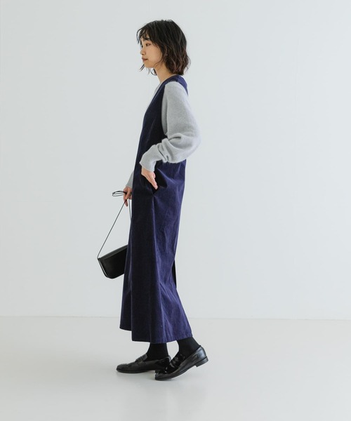 URBAN RESEARCH（アーバンリサーチ）の「Uネックコーデュロイジャンパーワンピース（ワンピース・レディース・チャコールグレー/ネイビー/ベージュ・FREE）」の10枚目の写真
