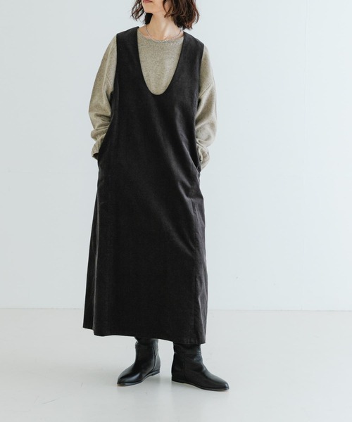 URBAN RESEARCH（アーバンリサーチ）の「Uネックコーデュロイジャンパーワンピース（ワンピース・レディース・チャコールグレー/ネイビー/ベージュ・FREE）」の14枚目の写真