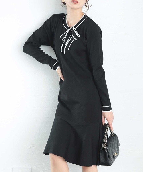 Sawa a la mode(サワアラモード)の「ボウタイリボン付きマーメイドニットワンピース(ワンピース・レディース・モカ/ブラック・FREE)」の2枚目の写真