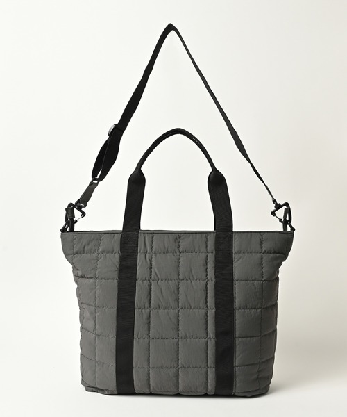 ADAM PATEK(アダムパテック)の「/ADAMPATEK/square quilt shoulder tote bag/スクエアキルトビッグショルダートートバッグ(トートバッグ・メンズ・ブラック/カーキ/グレー・FREE)」の10枚目の写真