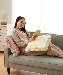 iellio（イエリオ）の「もちもち チャンキーニットクッション