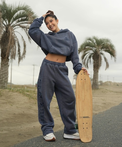 INTER FACTORY（インターファクトリー）の「moeka - SUNOUTFIT ピグメントパーカー made in INTERFACTORY（パーカー・レディース・ネイビー/ホワイト・LARGE/MEDIUM）」の6枚目の写真