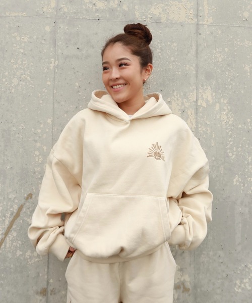 INTER FACTORY（インターファクトリー）の「moeka - SUNOUTFIT ピグメントパーカー made in INTERFACTORY（パーカー・レディース・ネイビー/ホワイト・LARGE/MEDIUM）」の21枚目の写真