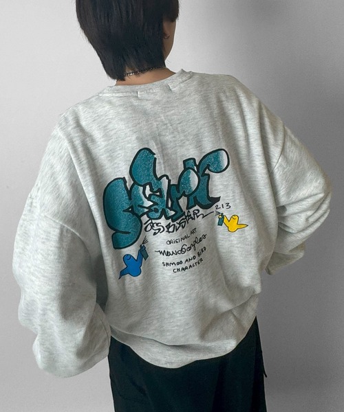 Mark Gonzales（マーク・ゴンザレス）の「別注 ビッグシルエット イラストバックプリント プルオーバースウェット カットソー ユニセックス 【MARK GONZALES / マークゴンザレス】（スウェット・メンズ・ベージュ/ミント/グリーン系その他/ブルー系その他/グリーン系その他2/ホワイト系その他/ブラック系その他4/ホワイト/ブラック系その他2/ブルー系その他2/ブルー系その他4/ブラック/ブラック系その他/ホワイト系その他2/ホワイト系その他4/ブラック系その他3/ホワイト系その他3/ライトグレー系5/ブラック系その他7/ライトグレー系6/ライトグレー系7/ブラック系その他6/ブラック系1/ブラック系その他5/ライトグレー系1/ホワイト系その他5/ホワイト系その他6/ホワイト系その他7/ホワイト系1・XL/M/L）」の21枚目の写真
