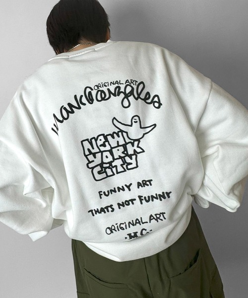 Mark Gonzales（マーク・ゴンザレス）の「別注 ビッグシルエット イラストバックプリント プルオーバースウェット カットソー ユニセックス 【MARK GONZALES / マークゴンザレス】（スウェット・メンズ・ベージュ/ミント/グリーン系その他/ブルー系その他/グリーン系その他2/ホワイト系その他/ブラック系その他4/ホワイト/ブラック系その他2/ブルー系その他2/ブルー系その他4/ブラック/ブラック系その他/ホワイト系その他2/ホワイト系その他4/ブラック系その他3/ホワイト系その他3/ライトグレー系5/ブラック系その他7/ライトグレー系6/ライトグレー系7/ブラック系その他6/ブラック系1/ブラック系その他5/ライトグレー系1/ホワイト系その他5/ホワイト系その他6/ホワイト系その他7/ホワイト系1・XL/M/L）」の6枚目の写真