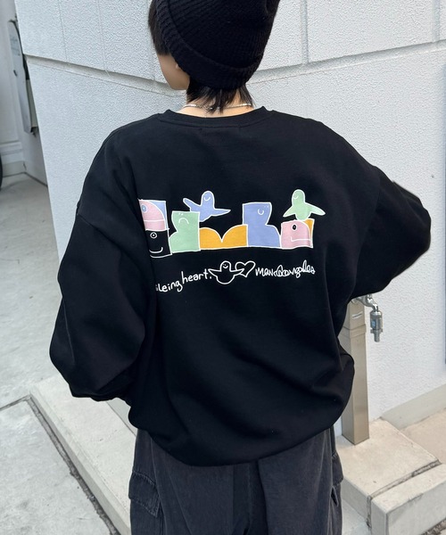 Mark Gonzales（マーク・ゴンザレス）の「別注 ビッグシルエット イラストバックプリント プルオーバースウェット カットソー ユニセックス 【MARK GONZALES / マークゴンザレス】（スウェット・メンズ・ベージュ/ミント/グリーン系その他/ブルー系その他/グリーン系その他2/ホワイト系その他/ブラック系その他4/ホワイト/ブラック系その他2/ブルー系その他2/ブルー系その他4/ブラック/ブラック系その他/ホワイト系その他2/ホワイト系その他4/ブラック系その他3/ホワイト系その他3/ライトグレー系5/ブラック系その他7/ライトグレー系6/ライトグレー系7/ブラック系その他6/ブラック系1/ブラック系その他5/ライトグレー系1/ホワイト系その他5/ホワイト系その他6/ホワイト系その他7/ホワイト系1・XL/M/L）」の13枚目の写真