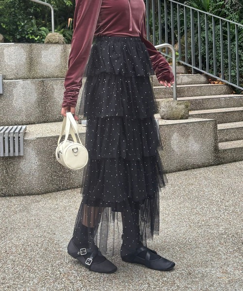 FOREVER 21(フォーエバー トゥエンティーワン)の「【2024FW】ラメティアードロングスカート(スカート・レディース・ブラック/グレー/ナチュラル・FREE)」の18枚目の写真