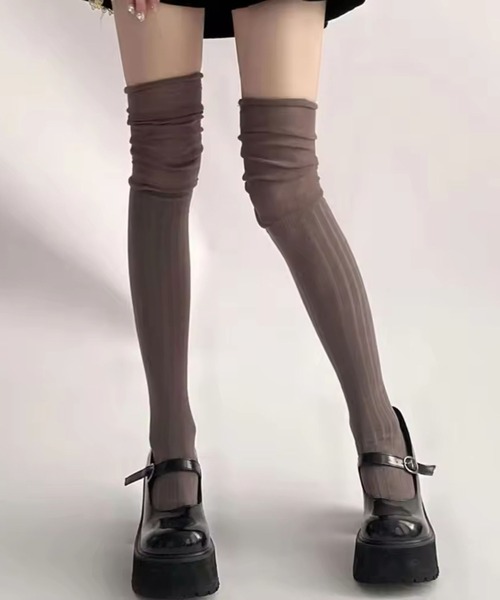 Port（ポート）の「【 antique andico / アンティーク アンディコ 】 切り替え くしゅくしゅ ニーハイ ソックス（ソックス/靴下・レディース・ブラック/グレー/ホワイト/ブラウン/モカ/カーキ/バーガンディー・FREE）」の4枚目の写真