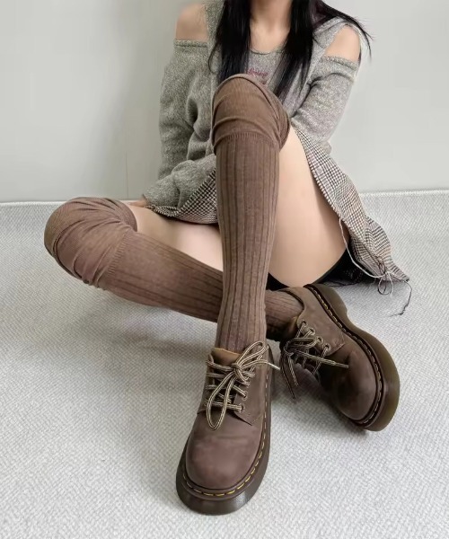 Port（ポート）の「【 antique andico / アンティーク アンディコ 】 切り替え くしゅくしゅ ニーハイ ソックス（ソックス/靴下・レディース・ブラック/グレー/ホワイト/ブラウン/モカ/カーキ/バーガンディー・FREE）」の21枚目の写真