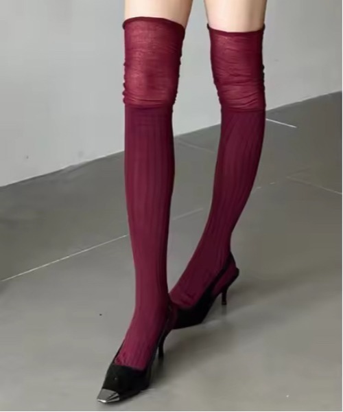 Port（ポート）の「【 antique andico / アンティーク アンディコ 】 切り替え くしゅくしゅ ニーハイ ソックス（ソックス/靴下・レディース・ブラック/グレー/ホワイト/ブラウン/モカ/カーキ/バーガンディー・FREE）」の22枚目の写真