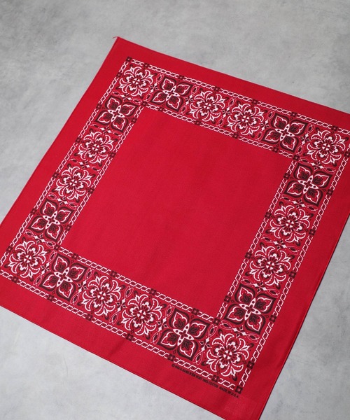 HAV-A-HANK(ハバハンク )の「【HAV-A-HANK】OPEN CENTER PAISLEY BANDANA(バンダナ/スカーフ・メンズ・ネイビー/レッド/ホワイト/ブラック・FREE)」の4枚目の写真