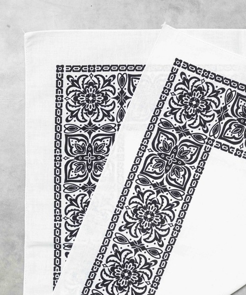 HAV-A-HANK(ハバハンク )の「【HAV-A-HANK】OPEN CENTER PAISLEY BANDANA(バンダナ/スカーフ・メンズ・ネイビー/レッド/ホワイト/ブラック・FREE)」の5枚目の写真