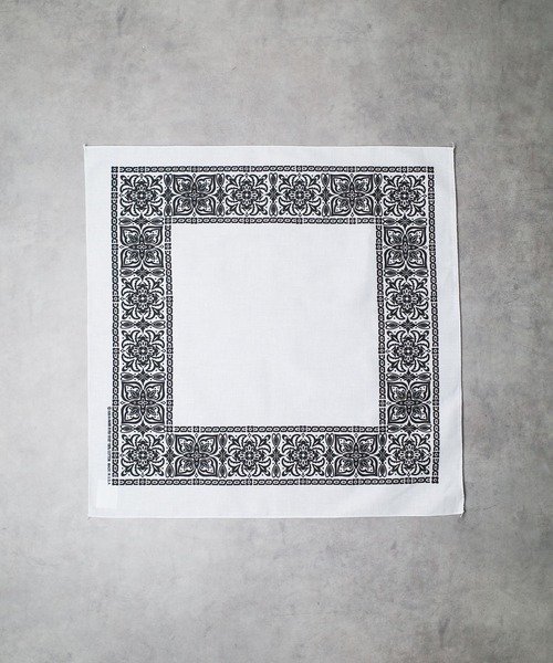 HAV-A-HANK(ハバハンク )の「【HAV-A-HANK】OPEN CENTER PAISLEY BANDANA(バンダナ/スカーフ・メンズ・ネイビー/レッド/ホワイト/ブラック・FREE)」の7枚目の写真
