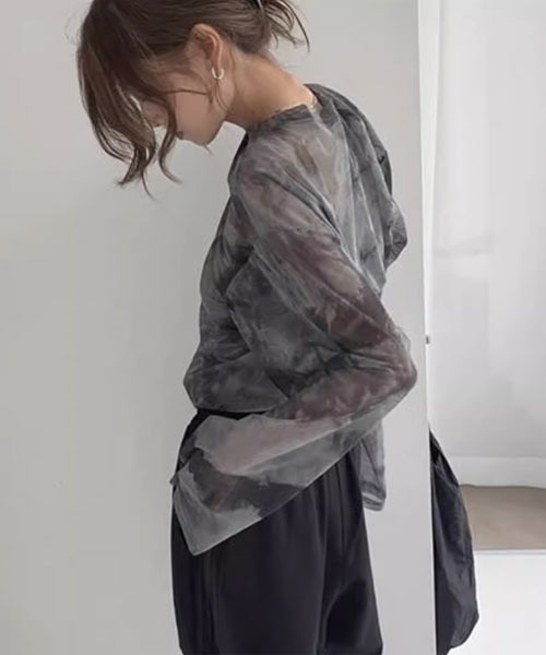 i-dare(アイディア)の「【i-dare】タイダイ柄 シアー 長袖 カットソー(Tシャツ/カットソー・レディース・チャコール・SMALL/MEDIUM/LARGE)」の5枚目の写真