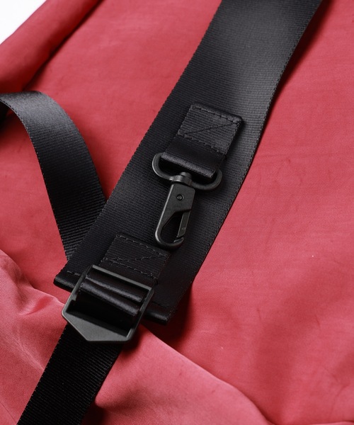 Dulcamara(ドゥルカマラ)の「Dulcamara x MДCЯOM∀ЦЯO / KAOS LIGHT - CRASH NYLON(バックパック/リュック・メンズ・ブラック/パープル/グレー・FREE)」の13枚目の写真