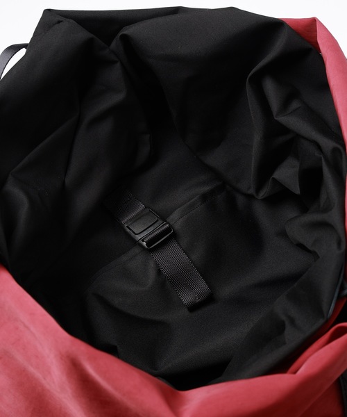 Dulcamara(ドゥルカマラ)の「Dulcamara x MДCЯOM∀ЦЯO / KAOS LIGHT - CRASH NYLON(バックパック/リュック・メンズ・ブラック/パープル/グレー・FREE)」の17枚目の写真