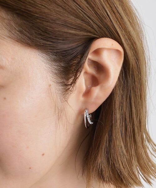 grove（グローブ）の「ラインストーンピアス【入卒対応可】（ピアス（両耳用）・レディース・シルバー/ピンクゴールド/ゴールド・00）」の7枚目の写真