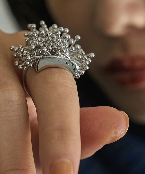 marjour(マージュール)の「DECORATIVE RING(リング・レディース・シルバー/ゴールド・FREE)」の9枚目の写真