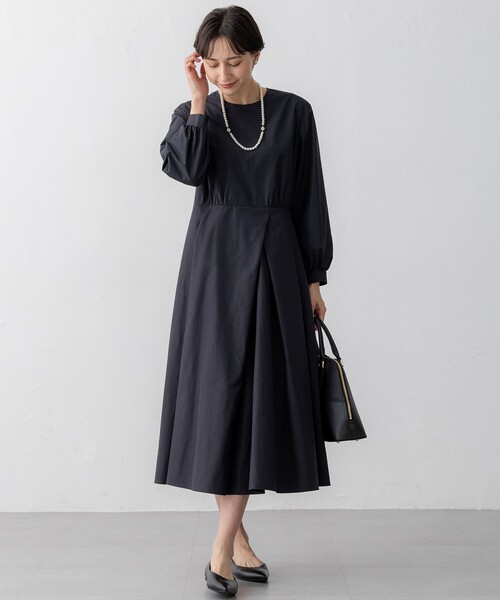 23区(ニジュウサンク)の「【VERYコラボ】ラスタークロス タックワンピース(ワンピース・レディース・ベージュ系/ネイビー系・36/38/40)」の4枚目の写真