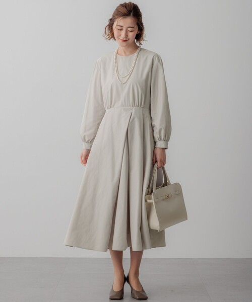23区(ニジュウサンク)の「【VERYコラボ】ラスタークロス タックワンピース(ワンピース・レディース・ベージュ系/ネイビー系・36/38/40)」の9枚目の写真