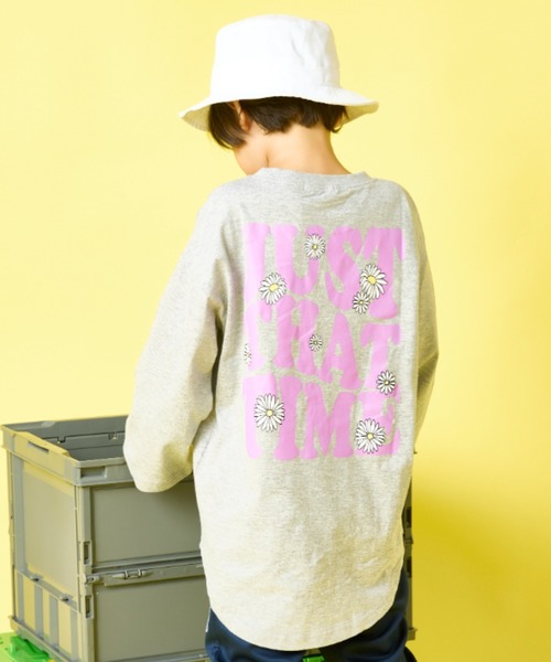 Auntie Rosa Holiday（アンティローザホリデー）の「オーバーサイズバックプリントロンTEE（Tシャツ/カットソー・キッズ・ブラック/オフホワイト/グレー/ダークグリーン・130/140/150/160）」の4枚目の写真