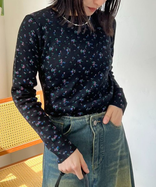 mebole(メボレ)の「フラワーロングスリーブカットソー(Tシャツ/カットソー・レディース・ブラック/グレー/ホワイト・FREE)」の2枚目の写真