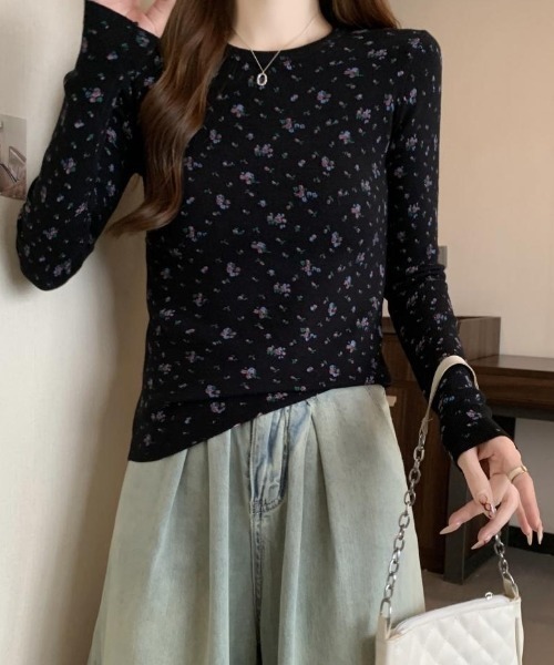 mebole(メボレ)の「フラワーロングスリーブカットソー(Tシャツ/カットソー・レディース・ブラック/グレー/ホワイト・FREE)」の14枚目の写真