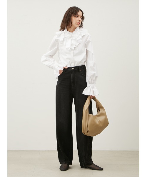 Mila Owen（ミラオーウェン）の「ウエストゴムカーヴィデニム【手洗い可能】（デニムパンツ・レディース・ブルー/ライトブルー/ブラック・0/1）」の8枚目の写真