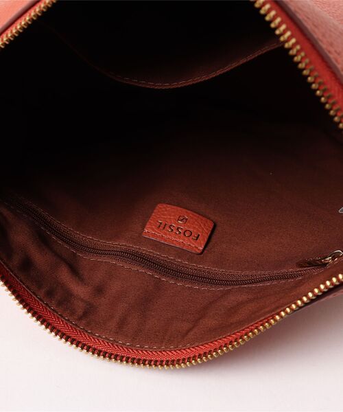 FOSSIL（フォッシル）の「フォッシル 斜めがけバッグ レディース レザー レッド スマホ収納可 ZB7716604（ハンドバッグ・レディース・レッド・FREE）」の6枚目の写真