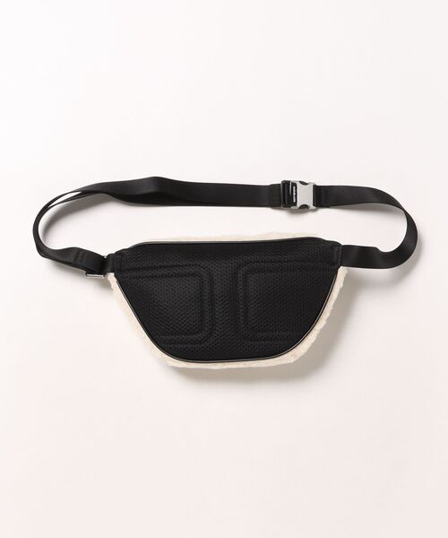 MICHAEL KORS(マイケルコース)の「COOPER ミニ ベルトバッグ(ボディバッグ/ウエストポーチ・メンズ・ナチュラル・FREE)」の2枚目の写真