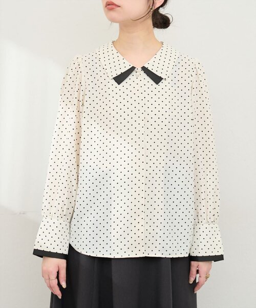 natural couture(ナチュラルクチュール)の「【WEB限定】osono重ね衿配色ブラウス(シャツ/ブラウス・レディース・サックスブルー/ピンク/ドット/ネイビー/ラベンダー/オフホワイト・FREE)」の22枚目の写真