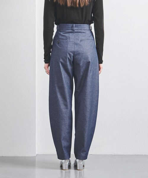 UNITED ARROWS（ユナイテッドアローズ）の「デニムライク バレル パンツ（その他パンツ・レディース・ネイビー/ブラック・38/36/34）」の17枚目の写真