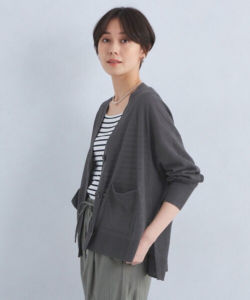 green label relaxing(グリーンレーベルリラクシング)の「フレンチリネン Vネック カーディガン -ウォッシャブル-(カーディガン/ボレロ・レディース・オフホワイト/ライトブルー/ダークグレー/オレンジ・FREE)」の8枚目の写真