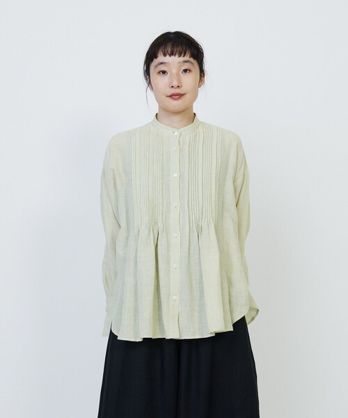 LOISIR(ロワズィール)の「グランジリネンランダムタックブラウス(シャツ/ブラウス・レディース・オフホワイト/ライム・FREE)」の2枚目の写真