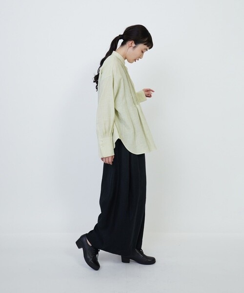 LOISIR(ロワズィール)の「グランジリネンランダムタックブラウス(シャツ/ブラウス・レディース・オフホワイト/ライム・FREE)」の13枚目の写真