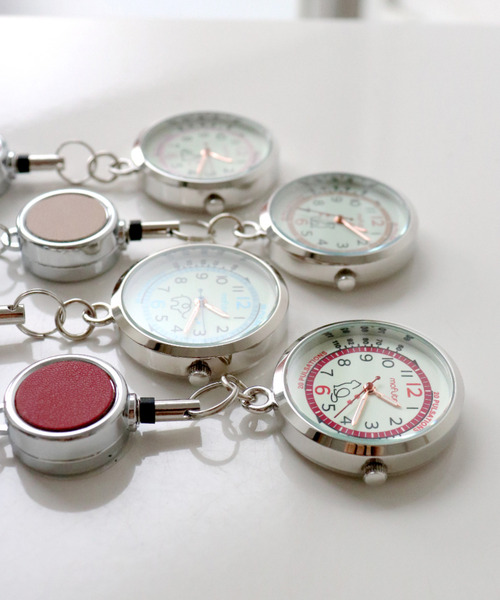 nattito(ナティート)の「〈nattito/ナティート〉Animal Reel Watch/リール付き ナースウォッチ アニマルリール(アナログ腕時計・レディース・ブルー/ブラウン/ピンク/レッド/イエロー・ONE SIZE)」の16枚目の写真