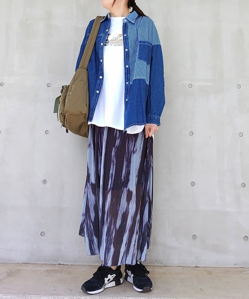 Q(キュー)の「スクエア箔プリントロンT(Tシャツ/カットソー・レディース・ブラック/ホワイト・MEDIUM)」の7枚目の写真